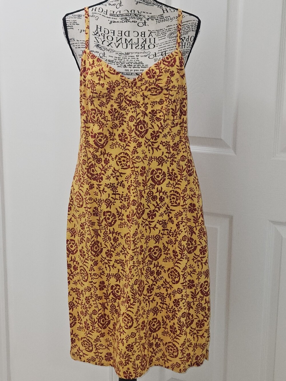 Jones New York Yellow Dress with Burgundy Floral Print Sz 16